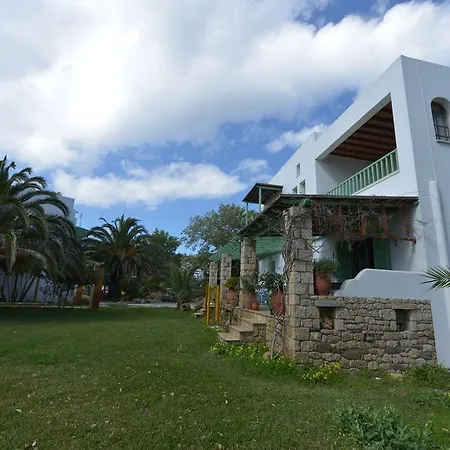 飞马套房公寓 *