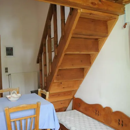 飞马套房公寓 * Acherounes