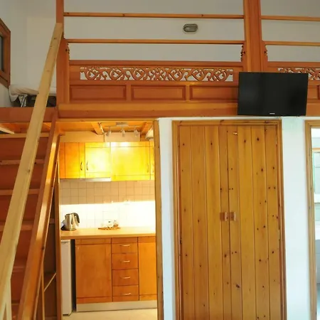 公寓 飞马套房公寓 Acherounes