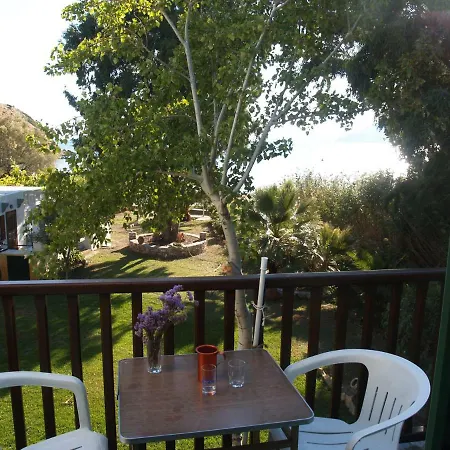 飞马套房公寓 * Acherounes