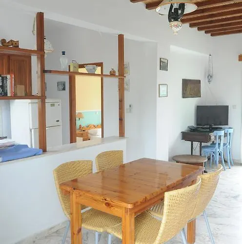 Pegasus & Διαμέρισμα Αχερούνες